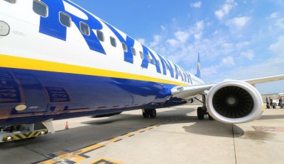 Служителите на авиокомпанията Райънеър Ryanair в Белгия ще стачкуват в