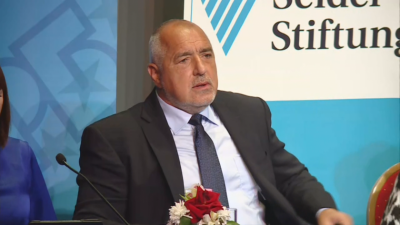 Лидерът на ГЕРБ Бойко Борисов коментира политическата криза в Албена