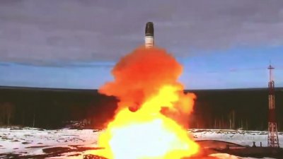 Първата ракетна система Сармат която може да поразява цели за