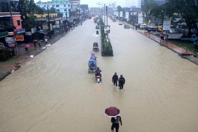 Мусонни дъждове причиниха наводнения в североизточната част на Бангладеш и