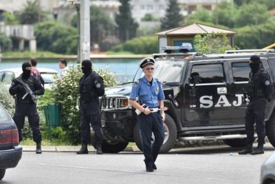 Черногорската полиция задържа двама българи заподозрени в извършване на кражби
