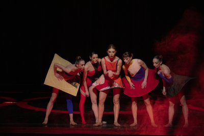 Балетният спектакъл Госпожиците от Авиньон на Националната опера и балет на Северна