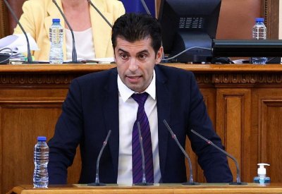 В Народното събрание започна закрито заседание на което премиерът Кирил