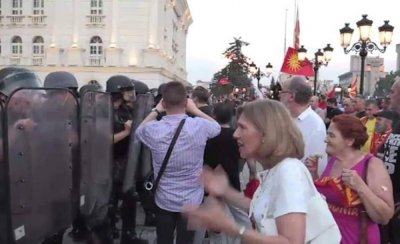 Македонците са възмутени от действията на майката на Андрей Зографски