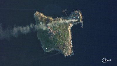 Русия нанесе въздушен удар по Змийския остров