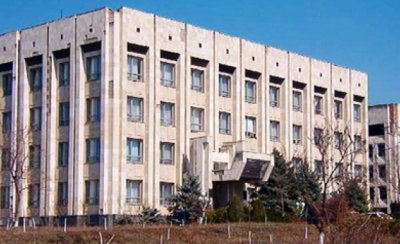 Комсомолците бранят Тараклийския университет 