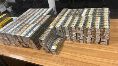 Митнически служители откриха 900 кутии 18 000 къса цигари при