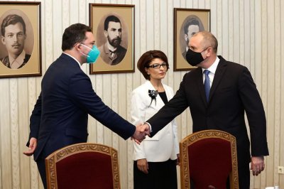 Президентът Румен Радев ще връчи втория мандат за съставяне на