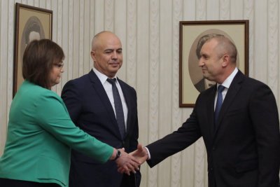Не преговорите с Демократична България са нашият проблем най трудно за