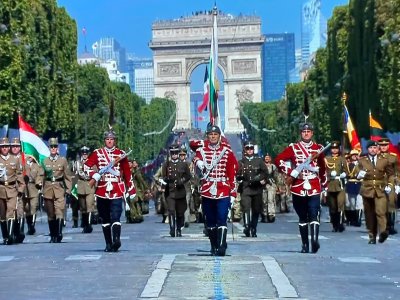 Българските гвардейци изумиха парижани и гости на града от всички