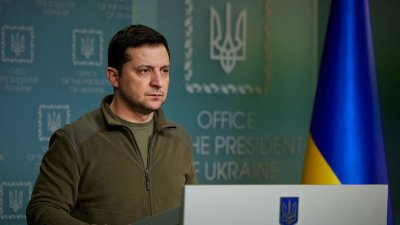 Украинският президент Володимир Зеленски уволни шефа на тайните служби и