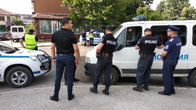 Трима арестувани за дрога при спецакция на полицията в Сливен