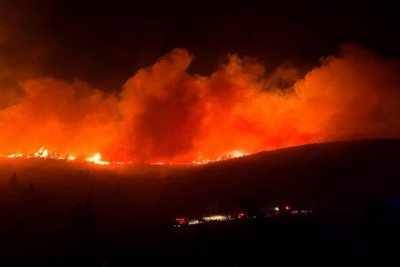 Големият пожар който започна вчера следобед северно от гръцката столица