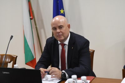 Антикорупционната комисия в парламента изслушва главния прокурор Иван Гешев заради