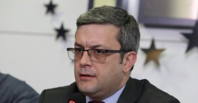 Биков: ПП не искат кабинет, това са театри