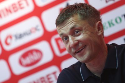 Наставникът на ЦСКА Саша Илич даде пресконференция преди утрешния реванш