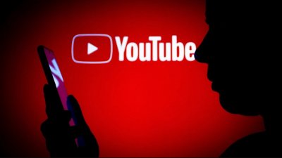 Компанията YouTube заяви че започва премахване на видеоклиповете които разпространяват