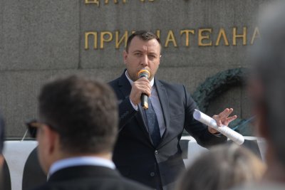 Петър Петров: Гражданската авиация не желае Гвоздейков да поеме спешната въздушна помощ