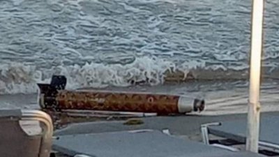 Военен боеприпас изплува на плажа между Поморие и Ахелой Вчера