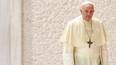 Говорителят на Светия престол Матео Бруни заяви че папа Франциск ще