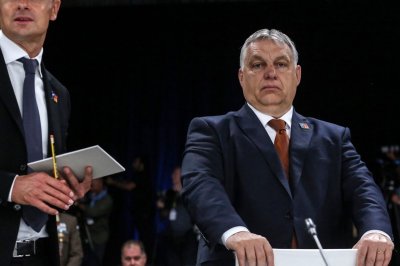 Унгарският премиер Виктор Орбан защити антиимиграционната си позиция в четвъртък