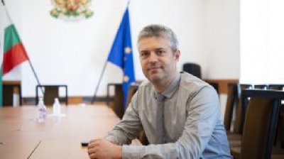 Прокуратурата разследва областния управител на Варна за използване на държавни