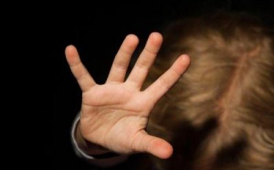 38-годишен обвинен за блудство с момиче на 12