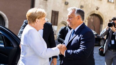 Меркел и Орбан отбелязаха 30 г. от падането на Желязната завеса