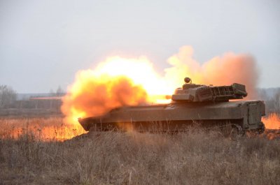 Масиран руски обстрел по източния фронт в Украйна