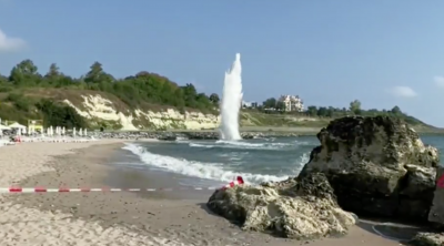 Взривиха противотанковата мина на плажа в Царево