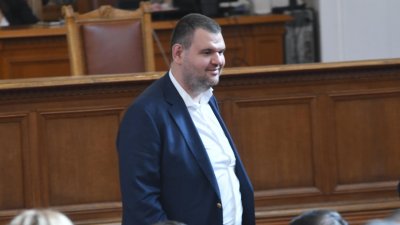 Американските адвокати на Делян Пеевски са подали на 6 август