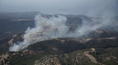 Евакуираха българи от Тасос заради големия пожар