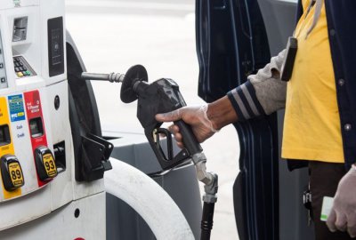 Цените на бензина в САЩ малко под $4 за първи път от пет месеца