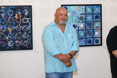 Красен Кралев събра елита на Варна на своя изложба с картини (СНИМКИ)