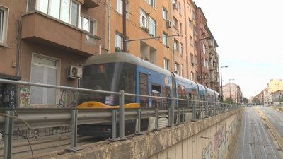 Фандъкова пуска спешно търг за проблемното трамвайно трасе