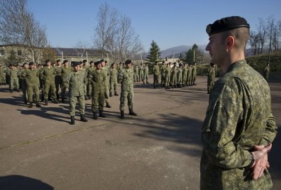 Втори контингент от 30 военнослужещи от албанските сухопътните сили командоси