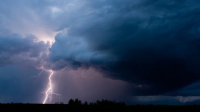 Европейската метеорологична мрежа предупреждава за опасно време днес в Северна