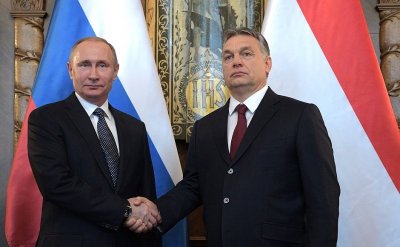 Орбан засилва енергийните връзки с Путин