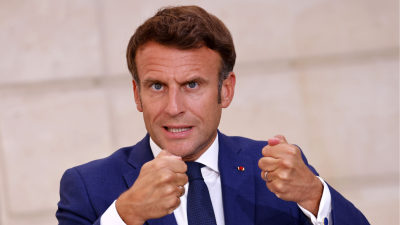 Френският президент Еманюел Макрон призова в понеделник вечерта за рязко