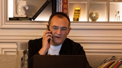 Милиардерът беглец Васил Божков нападна политиците по повод старта на предизборната