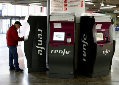 Испания бори инфлацията с безплатни билети за влак