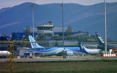 Пияни пътници в самолет на авиокомпанията Туи Еъруейз са принудили