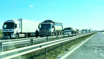 За инцидент на магистрала Тракия пише Plovdiv24 bg Шофьори съобщават за
