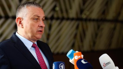 Чехия която е ротационен председател на ЕС иска да премахне
