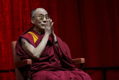 Тибетският духовен водач Далай Лама изрази днес дълбоката си тъга за смъртта