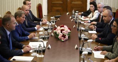 Президентът Румен Радев се срещна с ръководството на Лукойл за