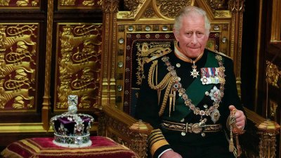 Крал Чарлз III прие съболезнования от парламента за смъртта на Елизабет II