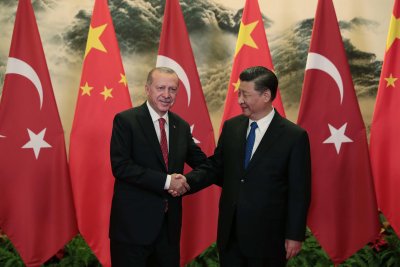 Ердоган се срещна с китайския си колега в Узбекистан