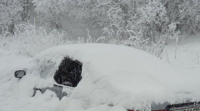 В Словения падна сняг който продължава да вали а температурата