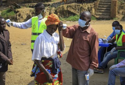 Шест нови случая на ебола в Уганда
